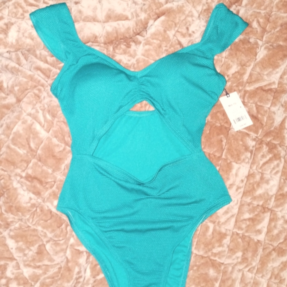 One piece bathing suit